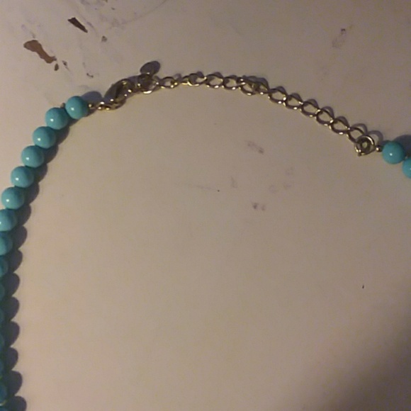 Turquiose Beaded Gold Rhinestone Starfish Necklace - Picture 4 of 4